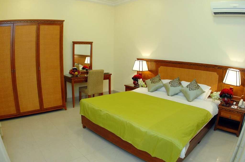 Al Muntazah Plaza Hotel Doha Oda fotoğraf