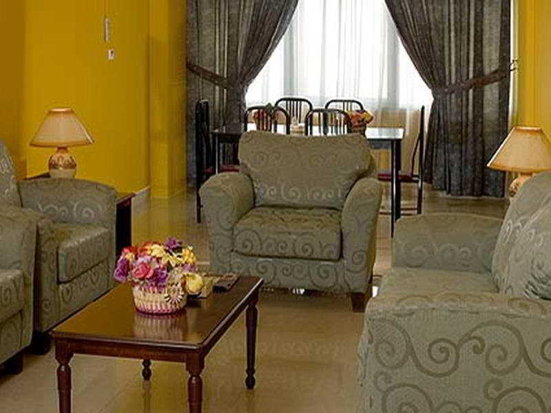 Al Muntazah Plaza Hotel Doha Oda fotoğraf